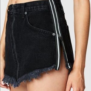 Carmar | Black Beatrice Skirt